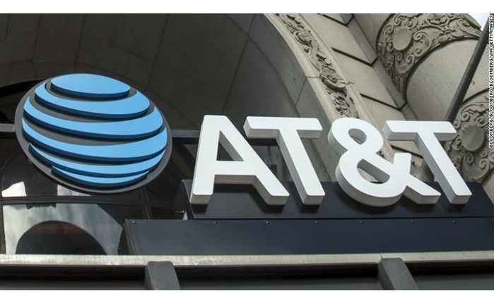 AT&T: Προσέλαβε chief marketing officer