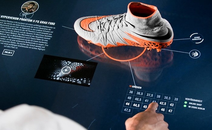 Nike: «Φρεσκάρει» το digital ρόστερ