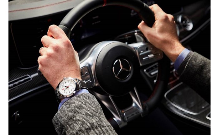 IWC: Ο CEO Christoph Grainger-Herr πρωταγωνιστεί σε καμπάνια της Mercedes-AMG