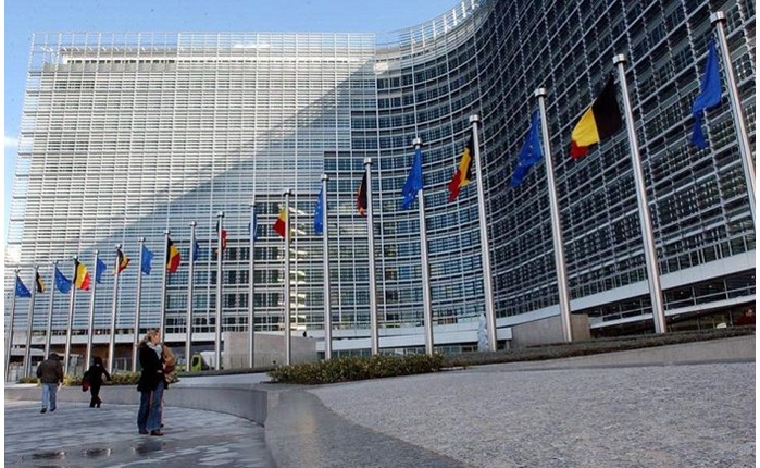 ΕΕ: Αυστηρότερα μέτρα για τα πνευματικά δικαιώματα