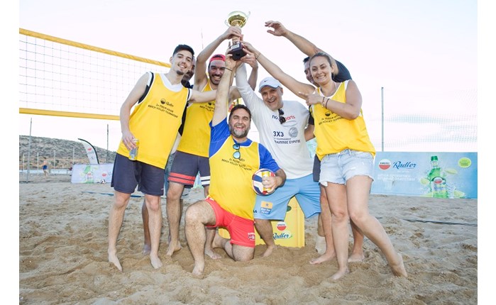 Θριαμβεύτρια η Direction στο 2ο Amstel Radler Media House Beach Volley Tournament