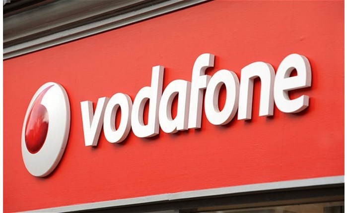 Vodafone: Στηρίζει τη Γραμμή SOS 15900 της ΓΓΙΦ
