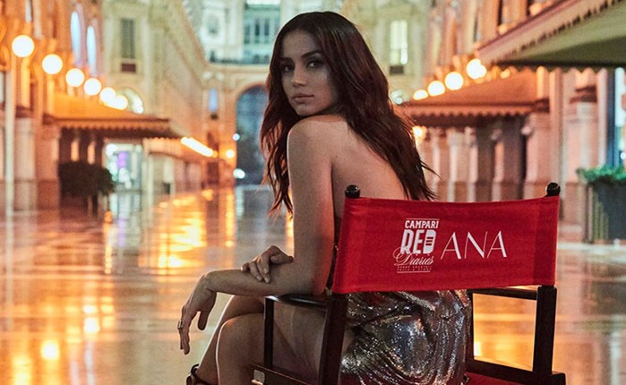 Campari: Η Ana De Armas είναι το αστέρι του Entering Red