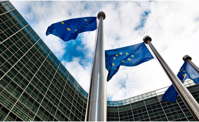 Η ΕΕ επεξεργάζεται την ψηφιακή μετατροπή των ΜΜΕ
