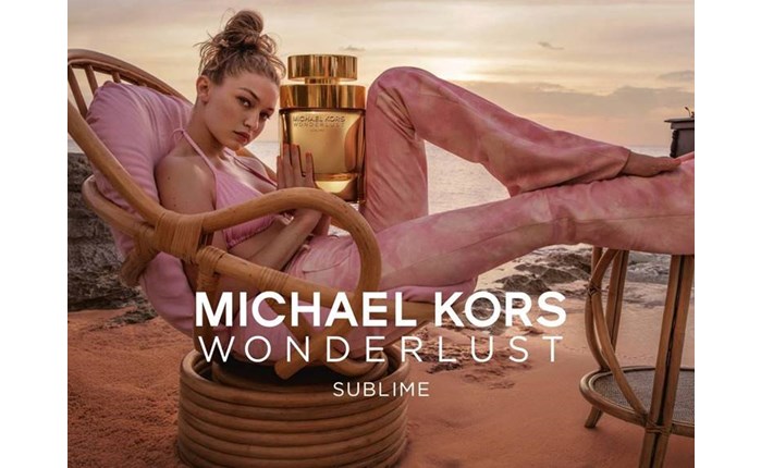 Η Gigi Hadid παρουσιάζει το νέο άρωμα Michael Kors