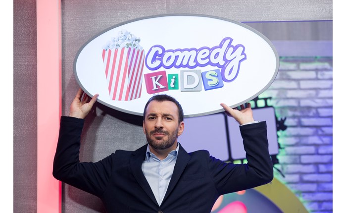 “Comedy Kids”: Έρχεται στην Cosmote TV με τον Γιώργο Χατζηπαύλου