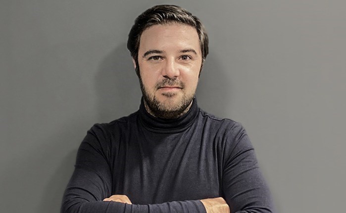 Ο Θοδωρής Κανελλόπουλος Editor-in-chief του Οneman.gr της 24MEDIA
