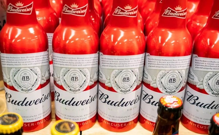 Budweiser: Μένει εκτός Super Bowl για το εμβόλιο