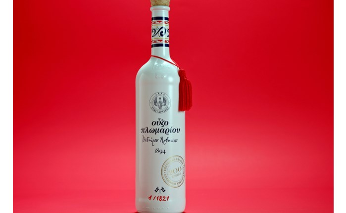 Συλλεκτική φιάλη για το Ούζο Πλωμαρίου