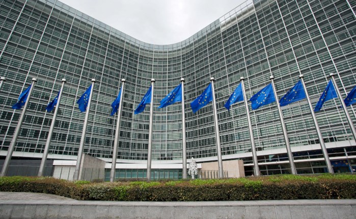 Κομισιόν: Ενέκρινε νόμο για την ελευθερία και την ανεξαρτησία των Μέσων Ενημέρωσης