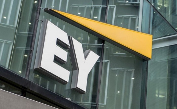 Έρευνα EY: Το 27% σχεδιάζει να μειώσει τις πλατφόρμες streaming που χρησιμοποιεί