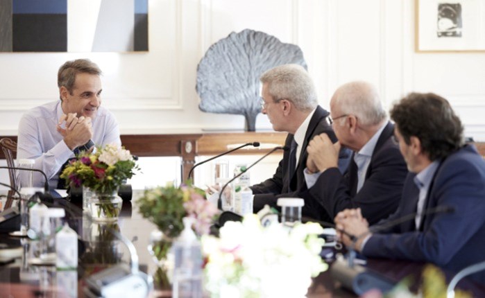 Συνάντηση Μητσοτάκη με το Προεδρείο της ΕΙΗΕΑ για τα προβλήματα του Τύπου 