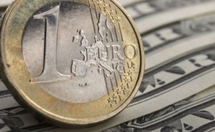 Ευρωβαρόμετρο: Παραμένει ισχυρή  η στήριξη της κοινής γνώμης για το ευρώ