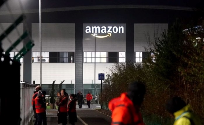 Amazon: Πρωτοφανής απεργία των εργαζομένων στην Βρετανία