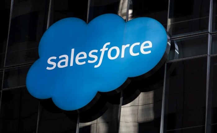 Salesforce: Οι ψηφιακοί καταναλωτές μειώνουν τις δαπάνες τους 