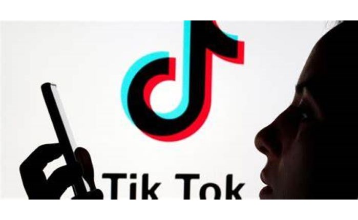 TikTok: Δοκιμάζει in-app AI chatbot