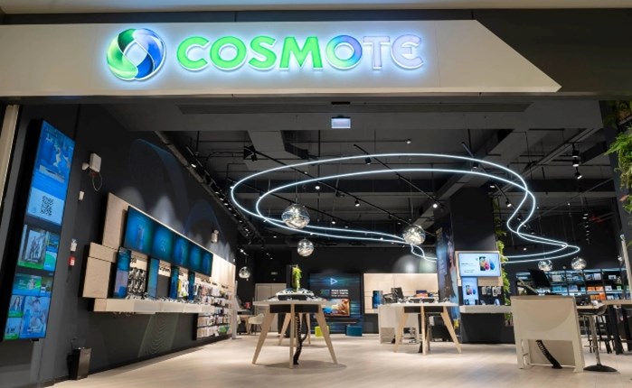 COSMOTE: Δωρεά 100 tablets σε μαθητές πληγεισών περιοχών 