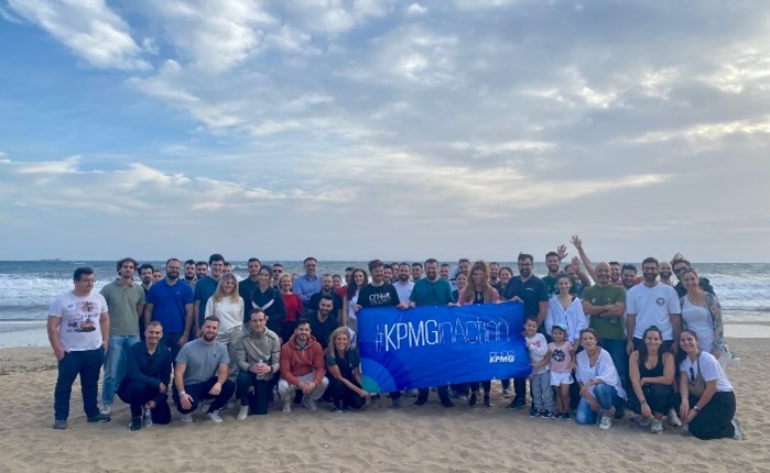 KPMG: Συμμετείχε στον Παγκόσμιο Εθελοντικό Καθαρισμό Ακτών 