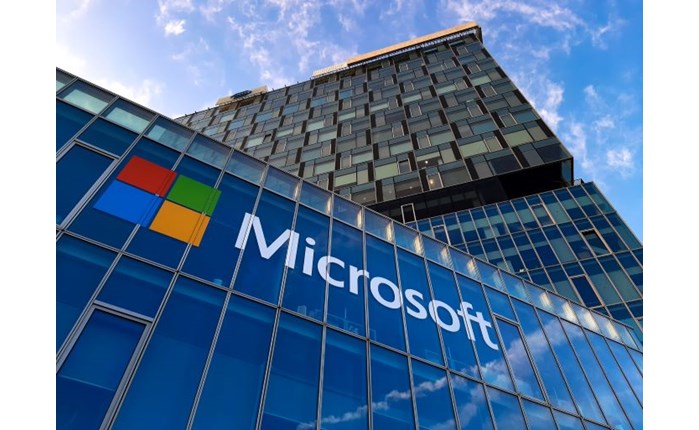 Microsoft: Επένδυση 1,5 δις. στα ΗΑΕ