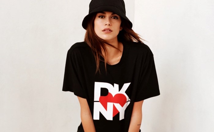 DKNY: Nέα καμπάνια με την Kaia Gerber