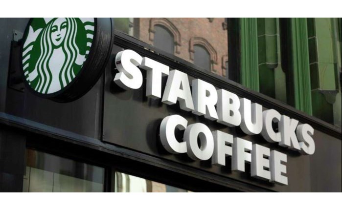 Starbucks: Δυναμικό comeback με τον νέο CEO