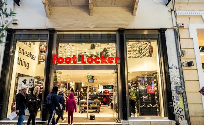 Η Foot Locker υποβάθμισε το outlook της για το 2025
