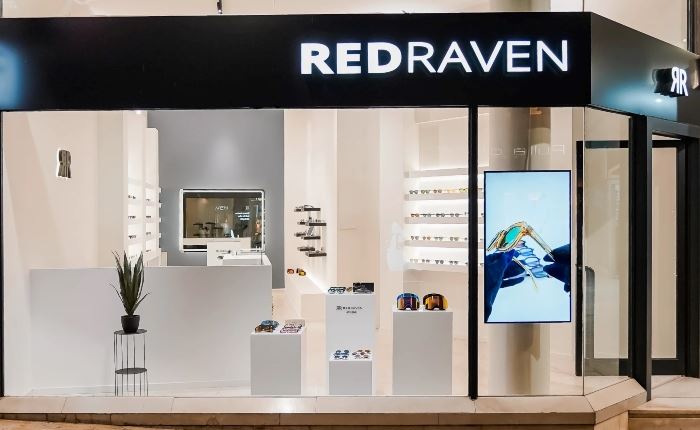 Red Raven Eyewear: Η FMN αναλαμβάνει την επικοινωνία του brand 