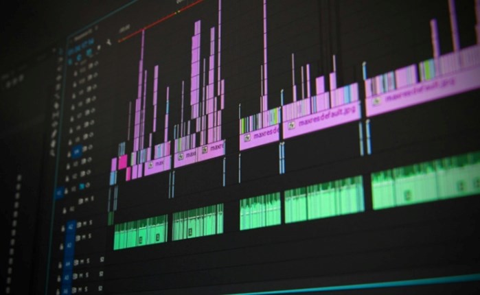 Μπορεί η ΤΝ να Αντικαταστήσει την Ανθρώπινη Δημιουργικότητα στην Παραγωγή ενός Βίντεο;