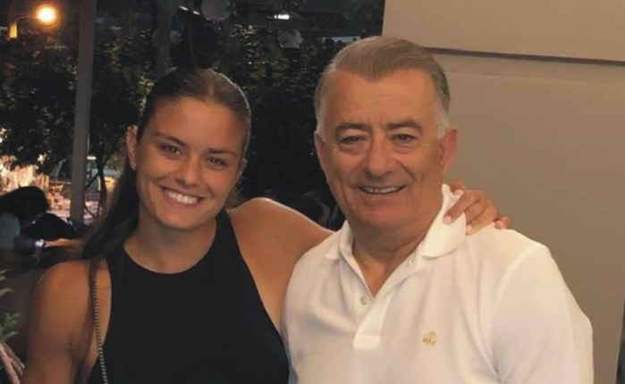 Ο πολυπράγμων Κώστας Σάκκαρης και το φλερτ με την αγορά επικοινωνίας