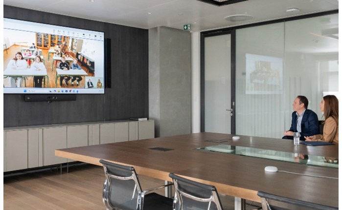 COSMOTE TELEKOM: Δωρεάν και γρήγορο ίντερνετ σε όλα τα απομακρυσμένα σχολεία της χώρας