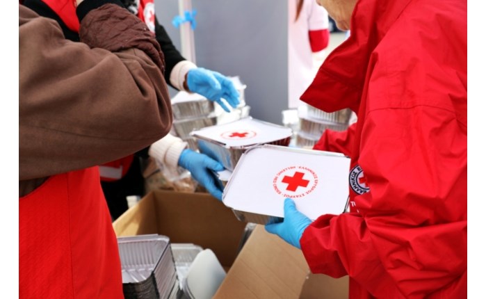 Coca-Cola και Ελληνικός Ερυθρός Σταυρός δίπλα στις ευάλωτες κοινωνικες ομάδες