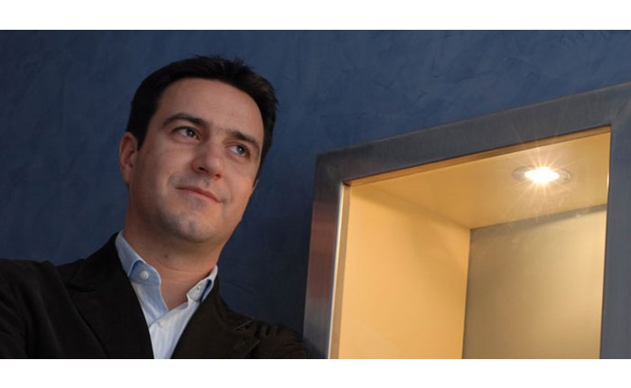 H tenfour ξεκινάει… 
