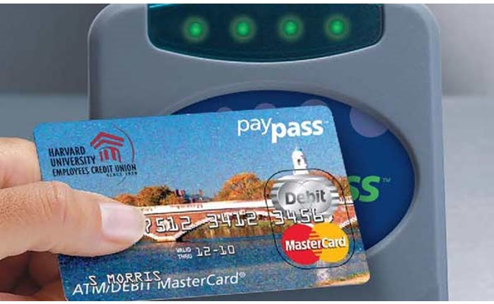 Παρουσιάστηκαν οι MasterCard PayPass
