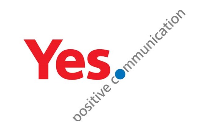 Στην Yes. Positive το Tommy Hilfiger