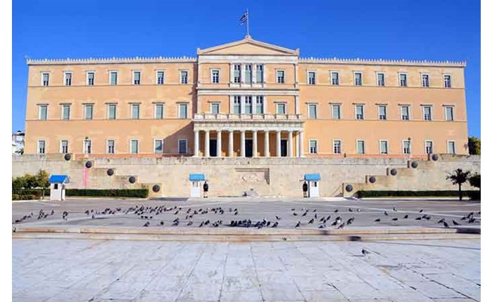 Κατάθεση στοιχείων για δάνεια, διαφημίσεις από τις Τράπεζες