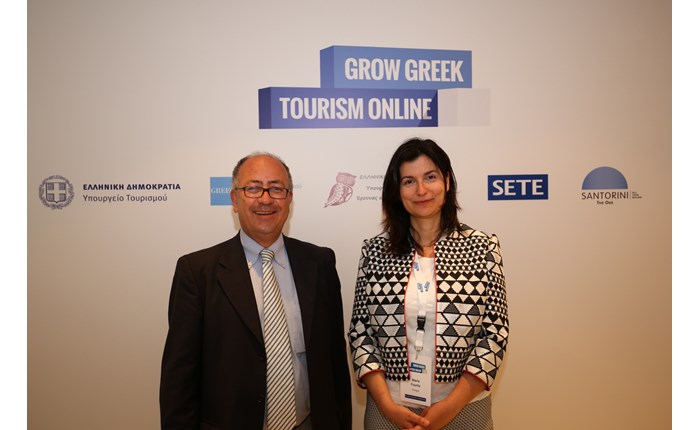 Google: Συνεργασία με Δήμο Θήρας για ψηφιοποίηση τουριστικών επιχειρήσεων