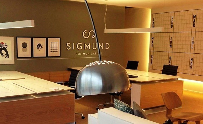 Στη Sigmund Communication η Βίκος